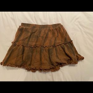 Vestique skirt - peach/ black tie dye 
Size small